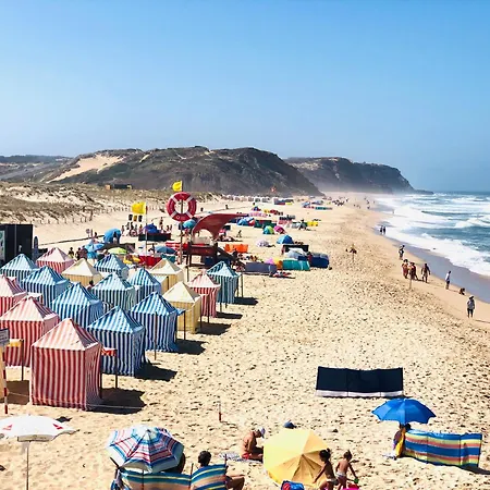 Zeca Holidays -atalaia Fall Mezanine Com Ar Cond Vakantiehuis *