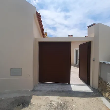 Zeca Holidays -atalaia Fall Mezanine Ideal Trabalhar Casa vacanze