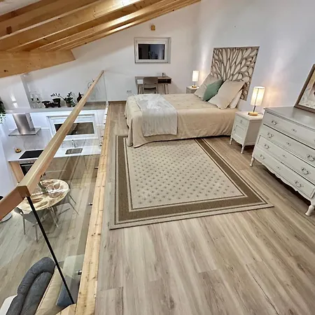 Zeca Holidays -atalaia Fall Mezanine Ideal Trabalhar Feriehus *