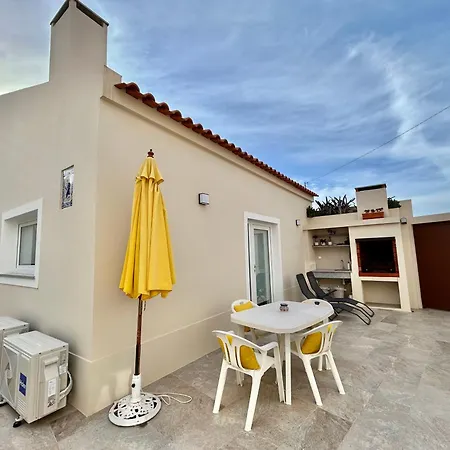 Vakantiehuis Zeca Holidays -atalaia Fall Mezanine Com Ar Cond