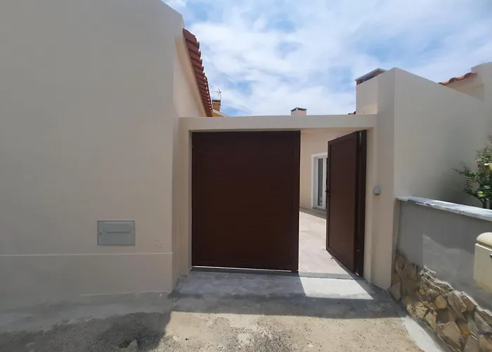 Zeca Holidays -atalaia Fall Mezanine Ideal Trabalhar Casa de Férias